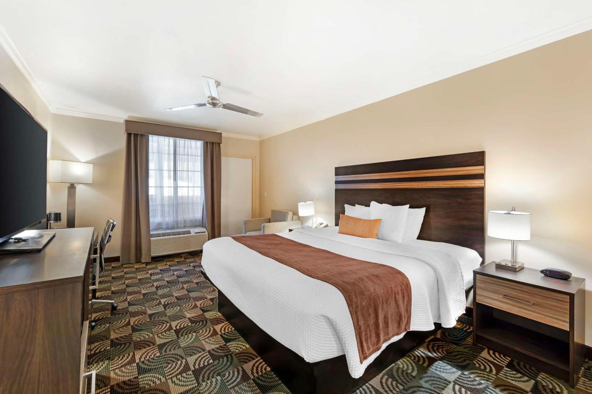 Western Country Park Hotel